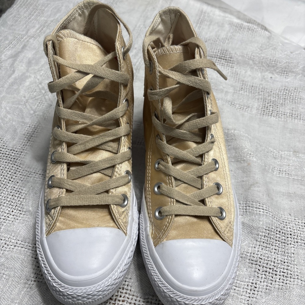Converse Chuck Taylor All Star High Top Gold Satin Sz 7.5‎